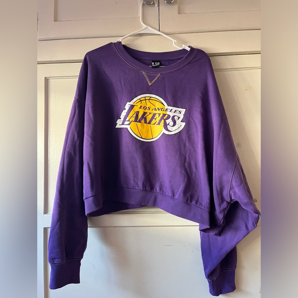Lakers sweater